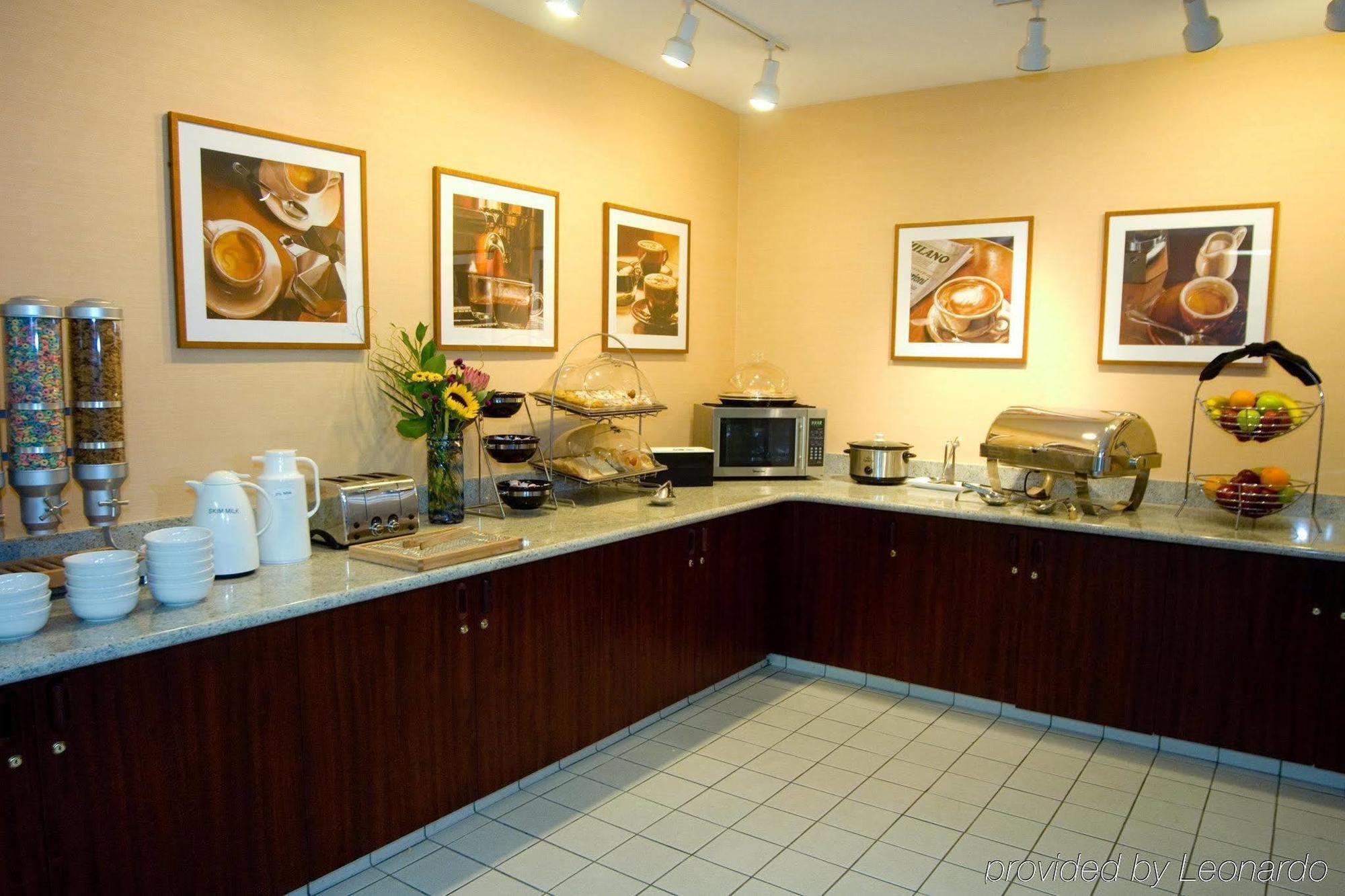 Phoenix Inn Suites Albany Restoran gambar